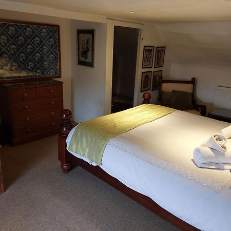 Stable Cottage - Sleeps 6, Near Lulworth Cove Дорчестър Екстериор снимка