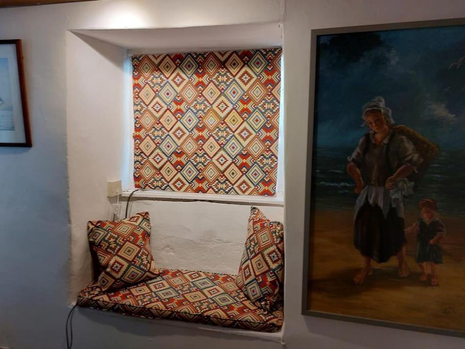 Stable Cottage - Sleeps 6, Near Lulworth Cove Дорчестър Екстериор снимка