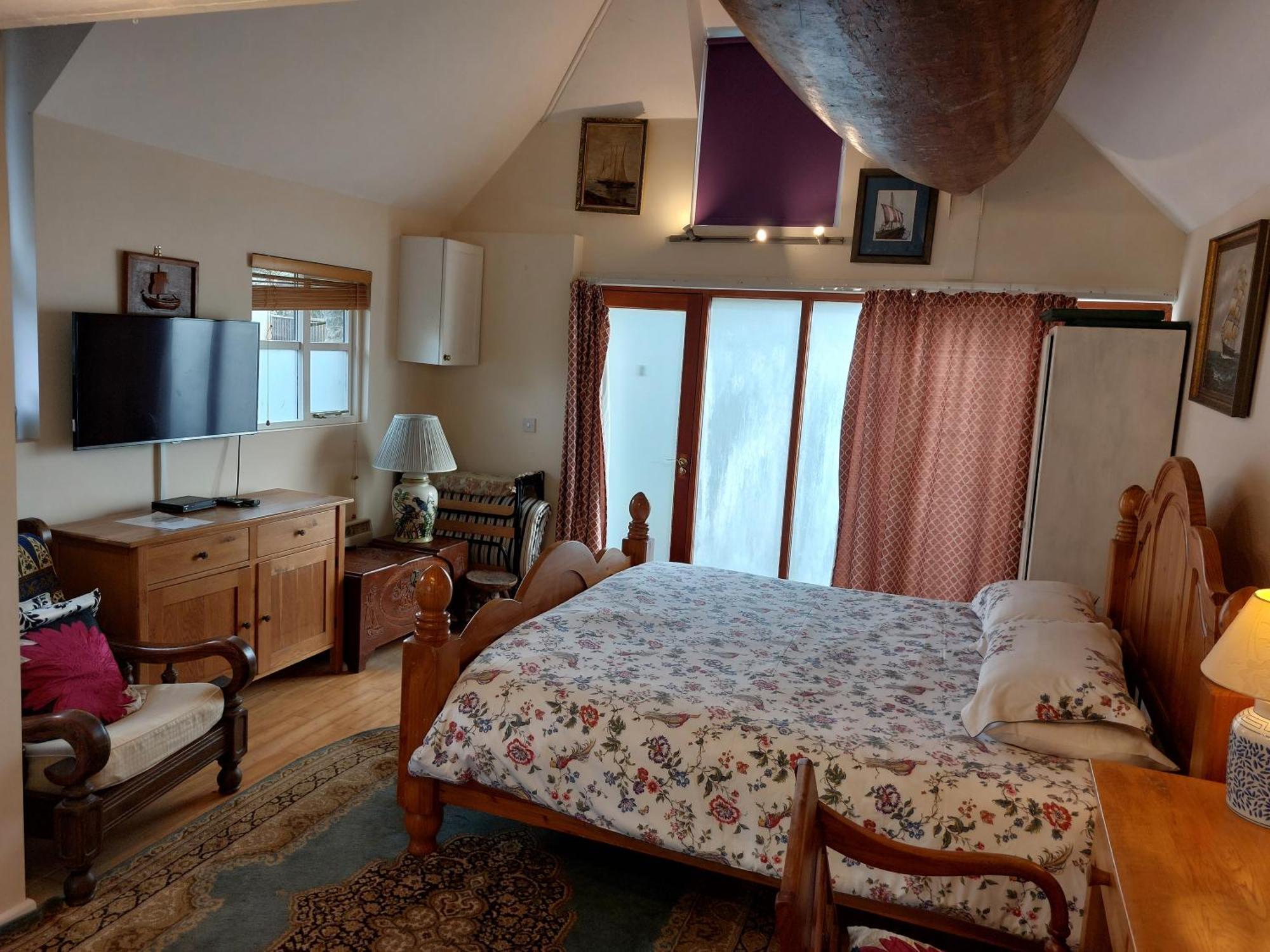 Stable Cottage - Sleeps 6, Near Lulworth Cove Дорчестър Екстериор снимка